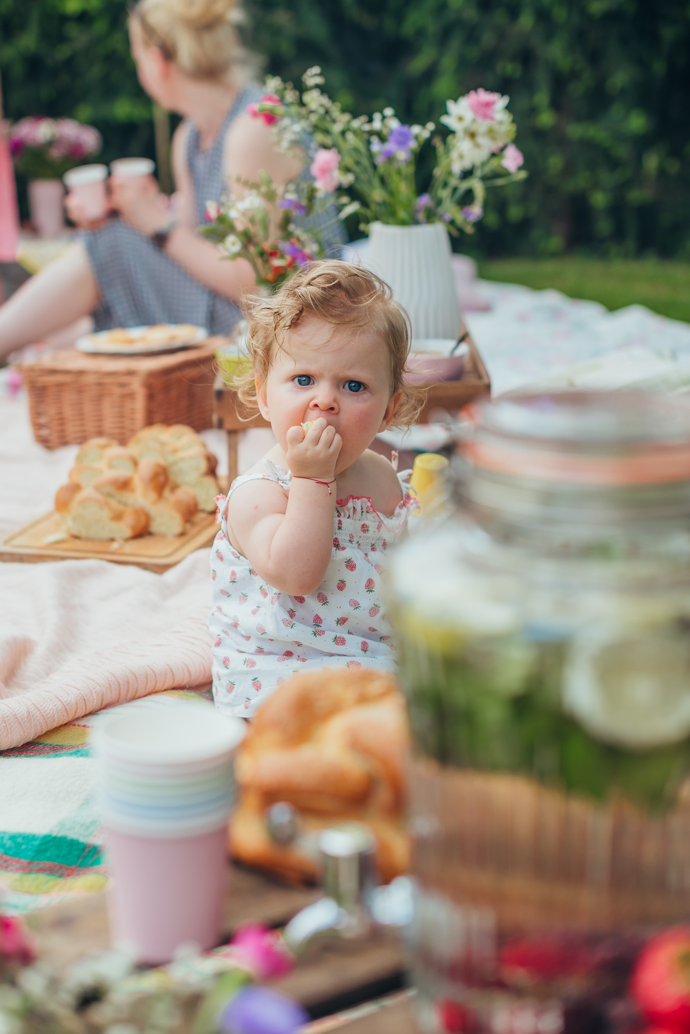 foto-piknik-dla-mam-i-dzieci-naturalna-sesja-dziecieca-fotograf-warszawa-piaseczno-wilanow-konstancin