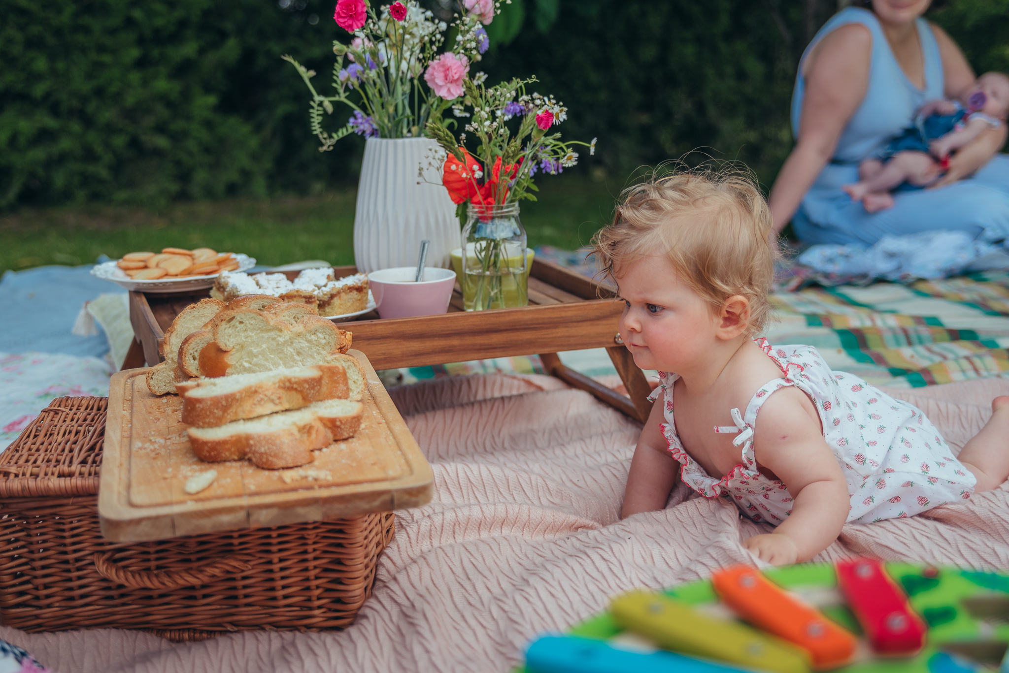 foto-piknik-dla-mam-i-dzieci-naturalna-sesja-dziecieca-fotograf-warszawa-piaseczno-wilanow-konstancin